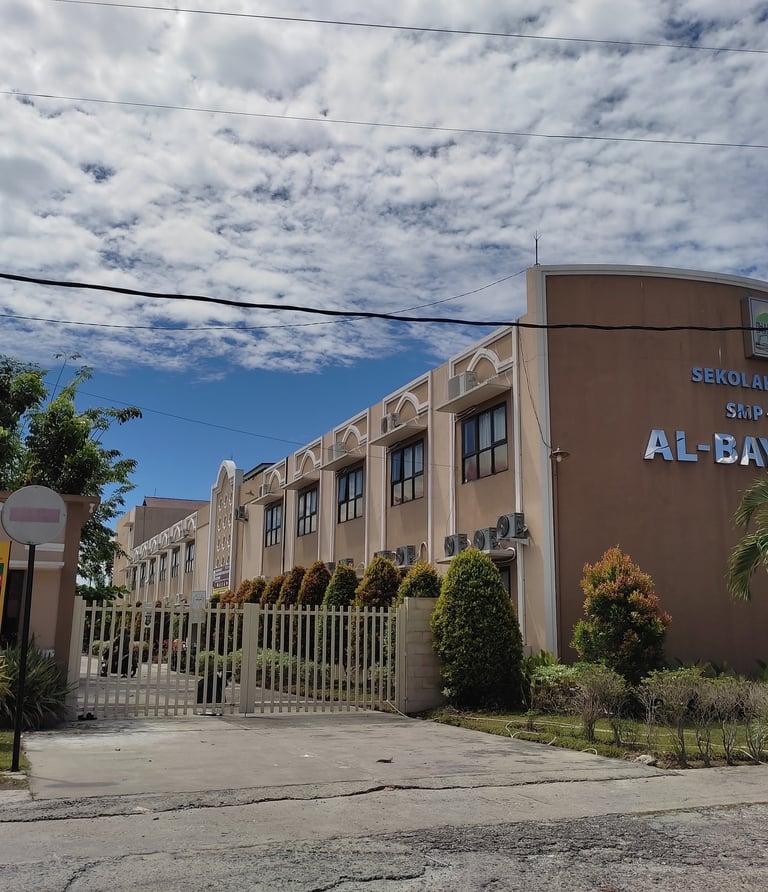 Competing in Cilacap: STTD Al Bayyinah Bridging Education and Career Opportunities